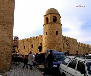 Тунис. Город Сусс, мечети и мошенники